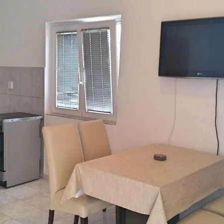 Apartamento Mat Srima