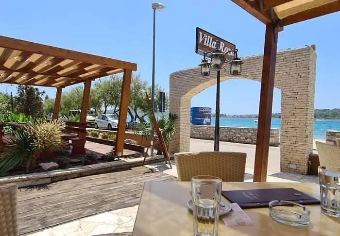 Apartments Teo Srima